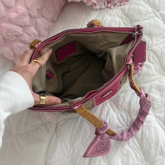 Y2K Coach Pink and Brown monogram purse/bag - Picture 5 of 5